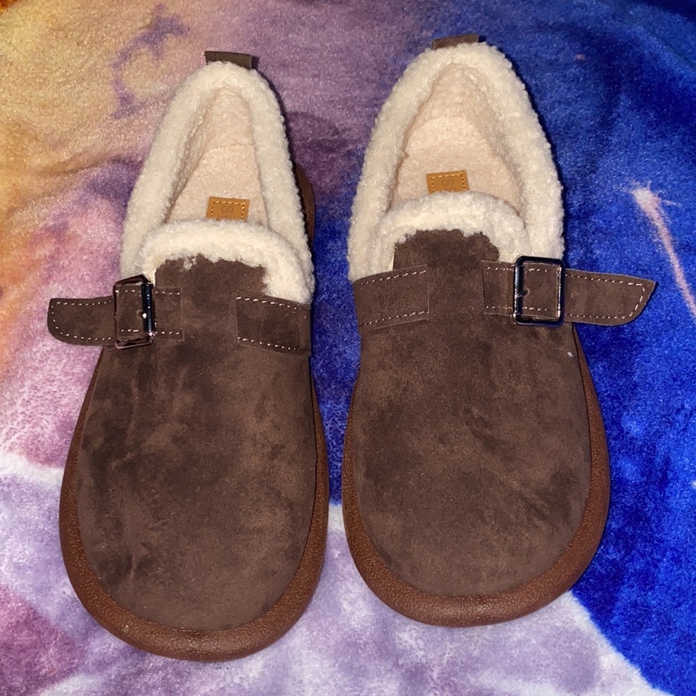 BROWN SLIPPERS - SRSOO